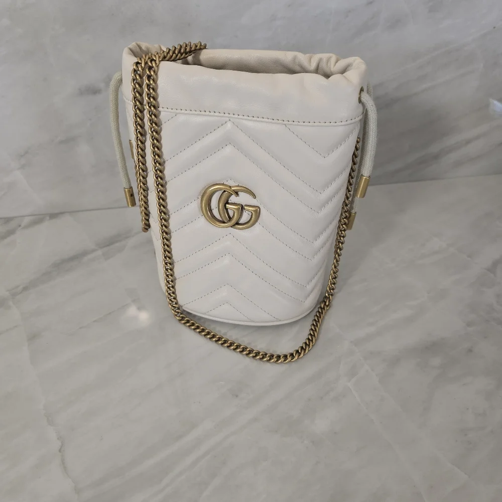 Gucci GG Marmont Bucket Bag - Picture 1 of 12